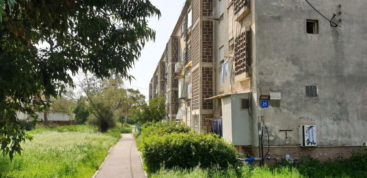 Road To The Beach Apartment By Domik ハイファ エクステリア 写真